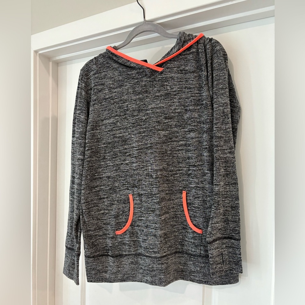 RBK Large Pull over with thumbholes GUC